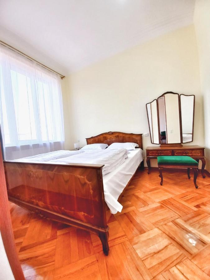 Guest House Top Floor Telavi Kültér fotó