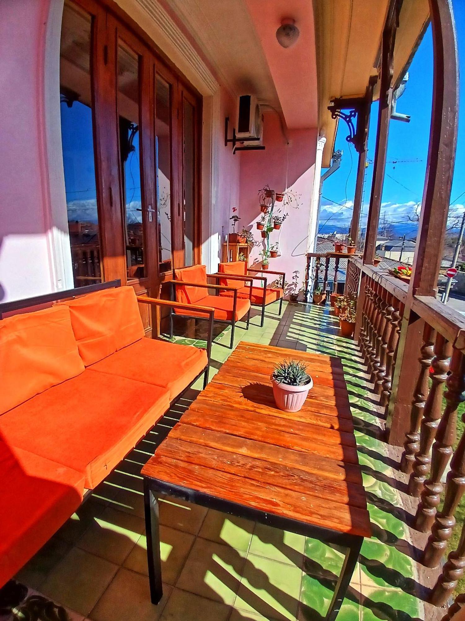 Guest House Top Floor Telavi Kültér fotó