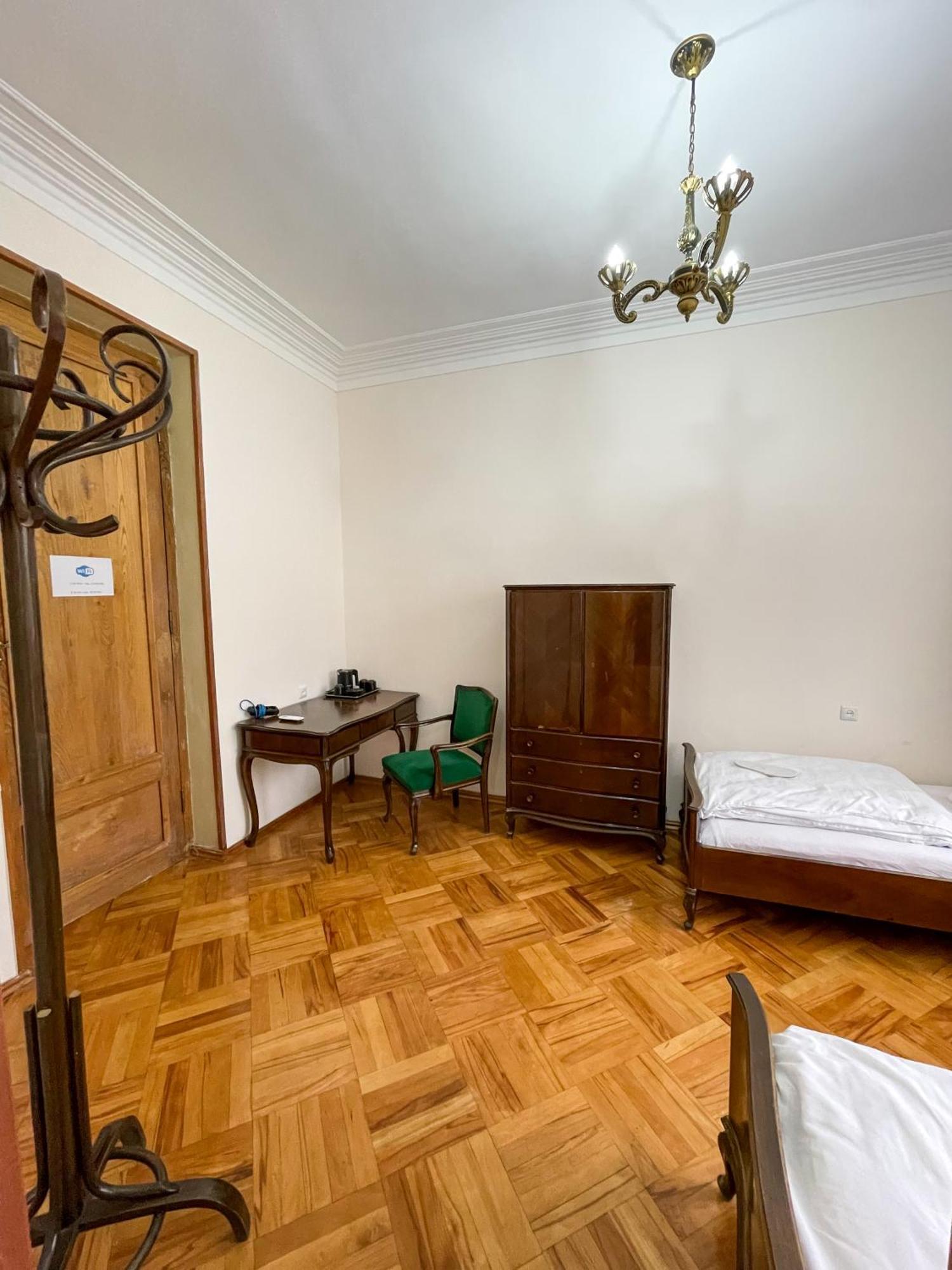 Guest House Top Floor Telavi Kültér fotó