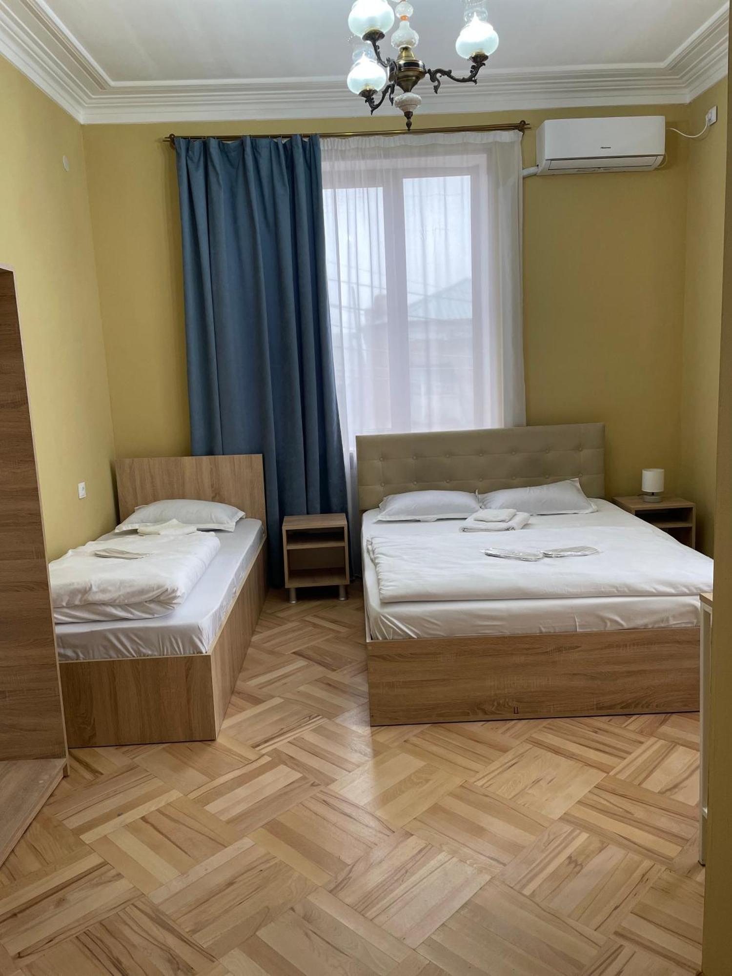 Guest House Top Floor Telavi Szoba fotó